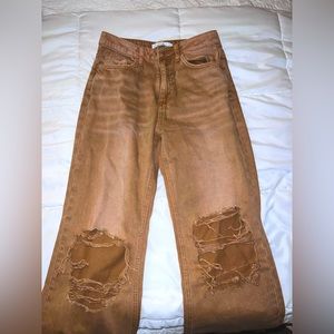 Ripped strait leg Jeans in orange/ khaki color from a boutique( Chloe Rose)